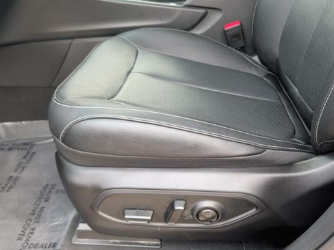 Used 2026 Jeep Grand Cherokee Limited AWD/4WD image 15