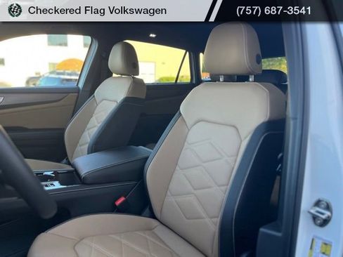 New 2026 Volkswagen Atlas SE image 21