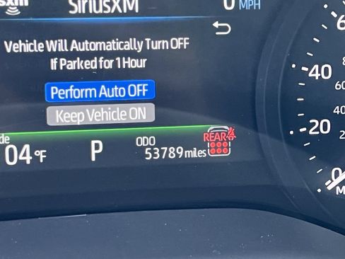 Used 2025 Toyota Sienna XLE FWD image 8