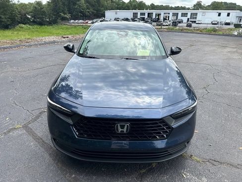Used 2025 Honda Accord SE image 12