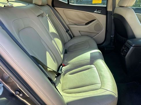 Used 2011 Kia Optima EX w/ Premium Pkg FWD image 10