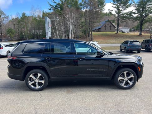 New 2026 Jeep Grand Cherokee L Limited AWD/4WD image 4