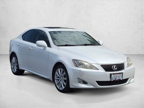Used 2008 Lexus IS 250 RWD image 3