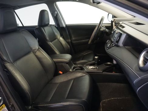 Used 2014 Toyota RAV4 Limited image 19