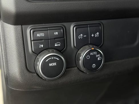 Used 2022 Chevrolet Tahoe RST AWD/4WD image 30