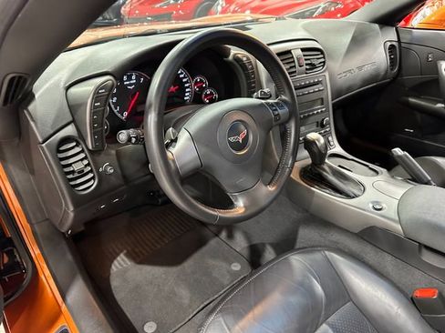 Used 2007 Chevrolet Corvette Coupe w/ Preferred Equipment Group RWD image 11