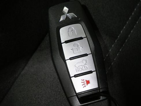 Used 2024 Mitsubishi Outlander SE AWD/4WD image 29