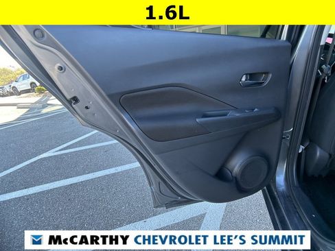 Used 2021 Nissan Kicks SV image 29