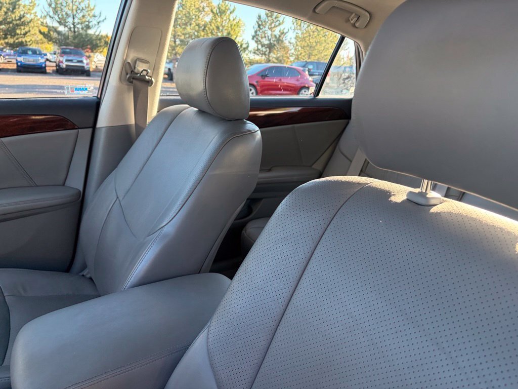 Used 2008 Toyota Avalon Limited FWD image 23