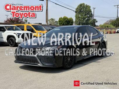 Used 2022 Toyota Camry SE w/ Carpet Mat Package (TMS)