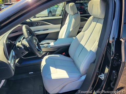 New 2026 Cadillac Lyriq Luxury w/ LPO, Floor Liner Package AWD/4WD image 16