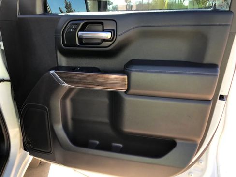 Used 2020 Chevrolet Silverado 1500 LT w/ Texas Edition AWD/4WD image 19