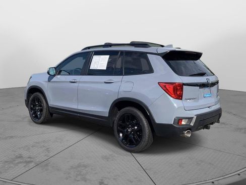 Certified 2025 Honda Passport EX-L image 5