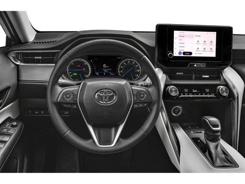 Used 2024 Toyota Venza LE AWD/4WD image 4