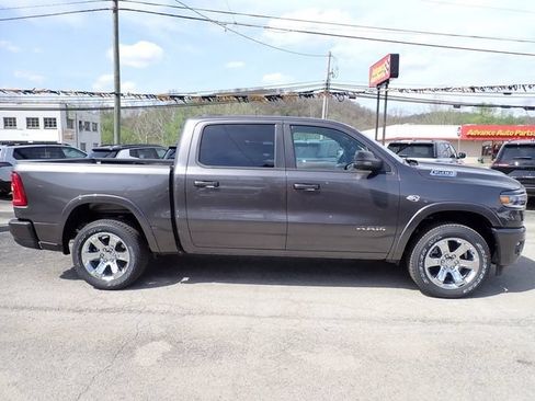New 2026 RAM 1500 Big Horn AWD/4WD image 9