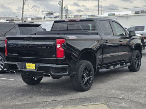 Used 2022 Chevrolet Silverado 1500 LT Trail Boss w/ Convenience Package II AWD/4WD image 6
