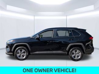 Used 2022 Toyota RAV4 XLE FWD video 2