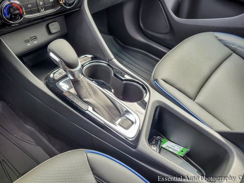 New 2025 Buick Encore GX Sport Touring image 18