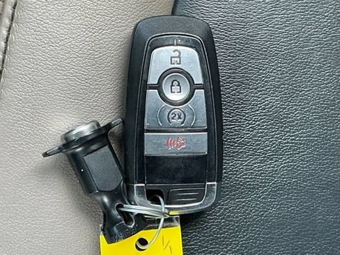 Used 2023 Ford Bronco Wildtrak AWD/4WD image 32