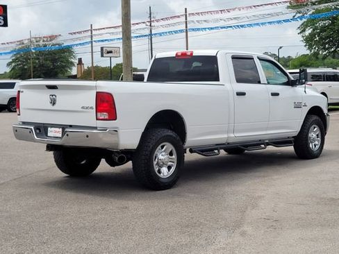 Used 2017 RAM 2500 Tradesman w/ Chrome Appearance Group AWD/4WD image 5