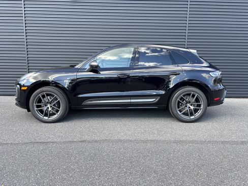 New 2026 Porsche Macan AWD/4WD image 2