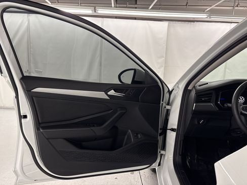 Used 2024 Volkswagen Jetta S FWD image 5