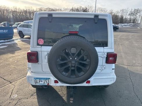 Used 2021 Jeep Wrangler Unlimited Sahara image 9