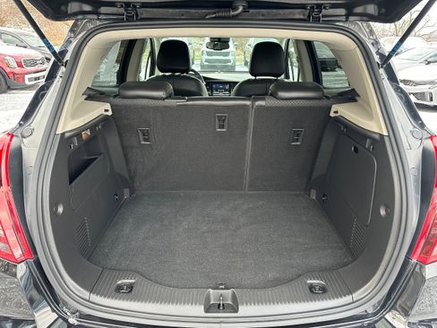 Used 2022 Buick Encore Preferred w/ Safety Package image 10