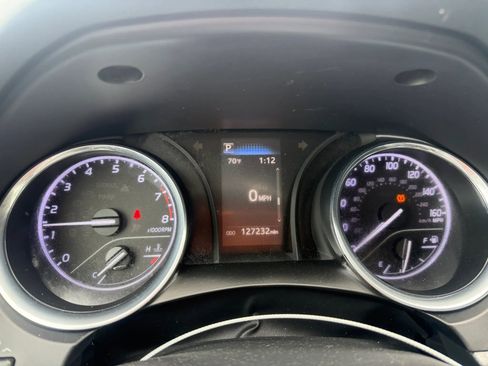 Used 2019 Toyota Camry SE FWD image 10