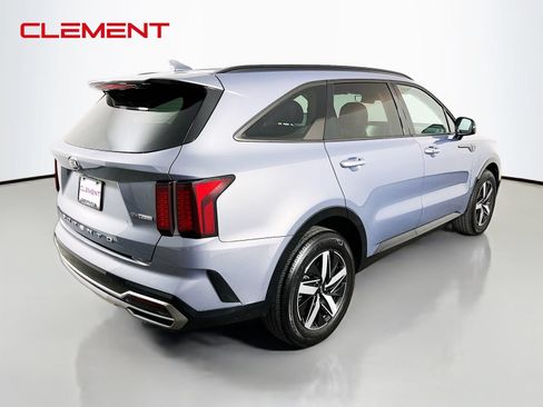 Used 2021 Kia Sorento EX FWD image 7
