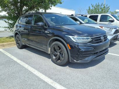 Used 2023 Volkswagen Tiguan SE R-Line