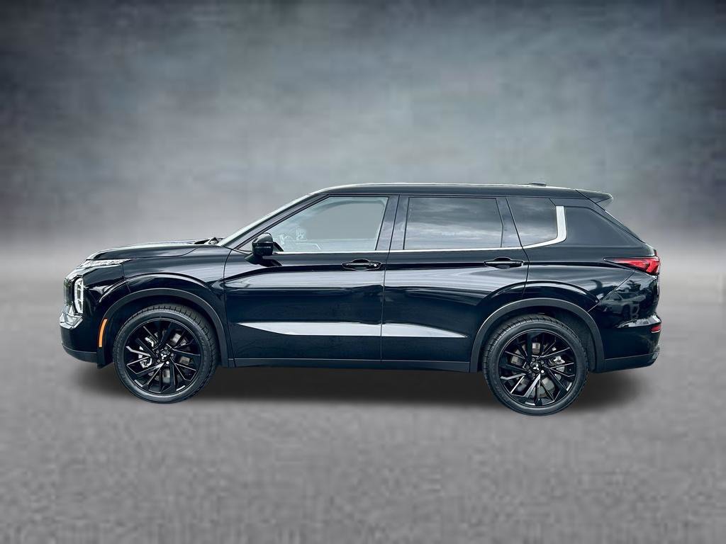 Used 2023 Mitsubishi Outlander SE Black Edition AWD/4WD image 8