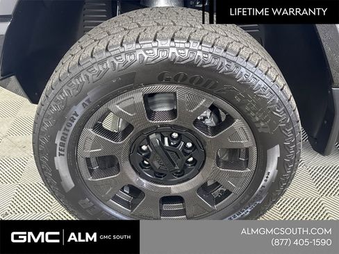 New 2026 GMC Hummer EV 3X w/ Carbon Fiber Edition Package AWD/4WD image 13