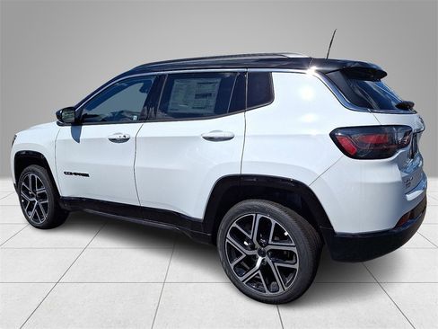 New 2025 Jeep Compass Limited w/ Elite Group image 4
