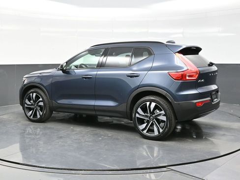 New 2026 Volvo XC40 B5 Ultra w/ Climate Package AWD/4WD image 4