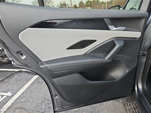 New 2026 Volkswagen Tiguan SE image 24