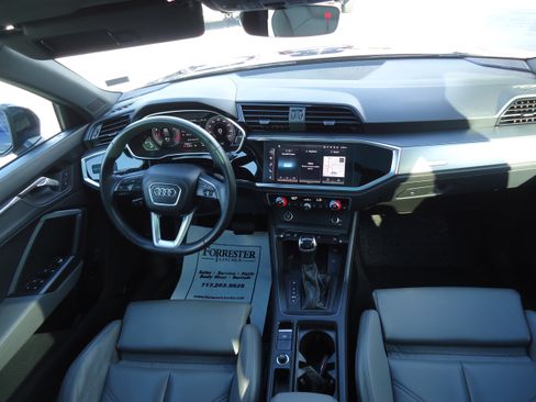 Used 2023 Audi Q3 2.0T Premium Plus w/ Premium Plus Package AWD/4WD image 11