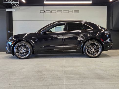 New 2026 Porsche Macan Turbo Electric AWD/4WD image 2