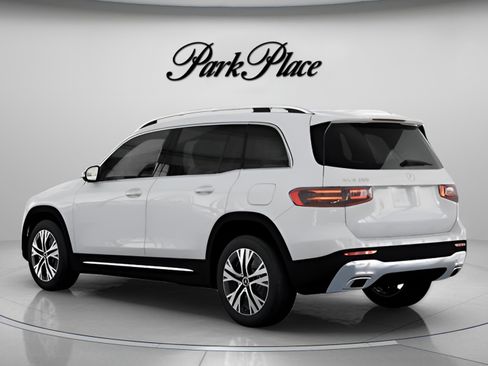 Used 2026 Mercedes-Benz GLB 250 image 13