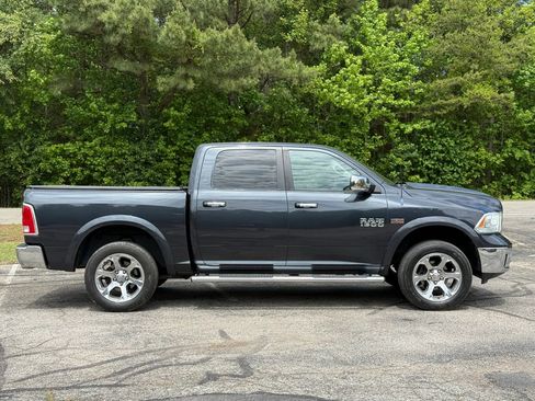 Used 2013 RAM 1500 Laramie w/ Convenience Group AWD/4WD image 3