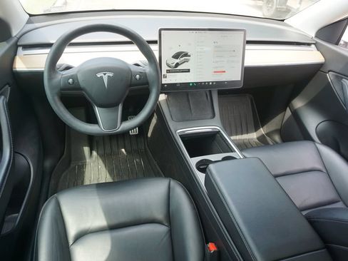 Used 2021 Tesla Model Y Performance AWD/4WD image 5