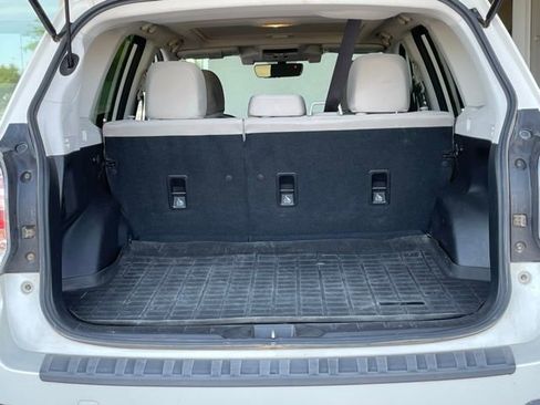 Used 2017 Subaru Forester 2.5i Premium AWD/4WD image 17
