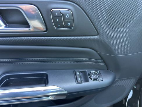 New 2025 Ford Mustang GT Premium image 17