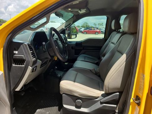 Used 2019 Ford F550 4x4 Crew Cab Super Duty image 3