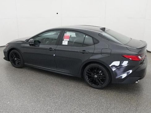 New 2026 Toyota Camry SE image 4