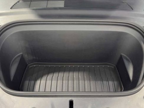 Used 2021 Tesla Model Y 2WD image 33