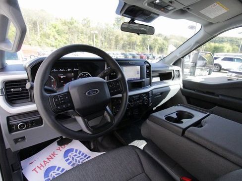 New 2026 Ford F250 XL image 5