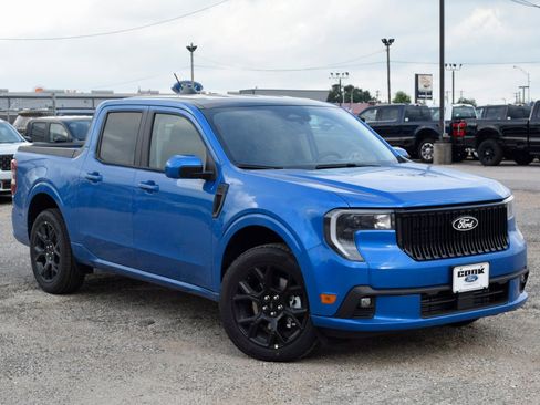 New 2025 Ford Maverick Lobo image 3