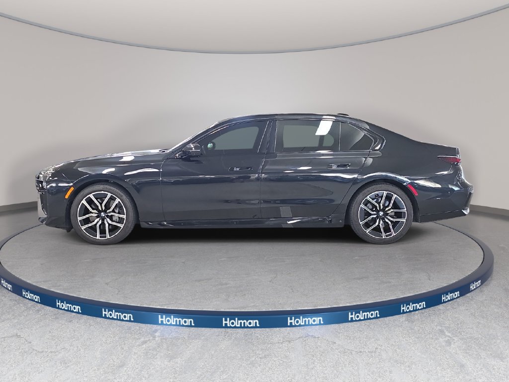 Certified 2023 BMW 740i RWD image 9
