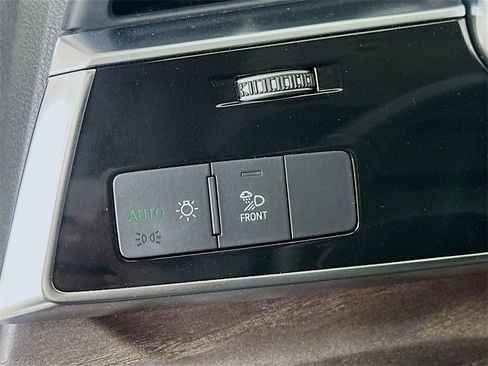 Used 2021 Audi Q8 Premium Plus w/ Premium Plus Package image 13